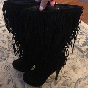 Blacked heeled fringe boots